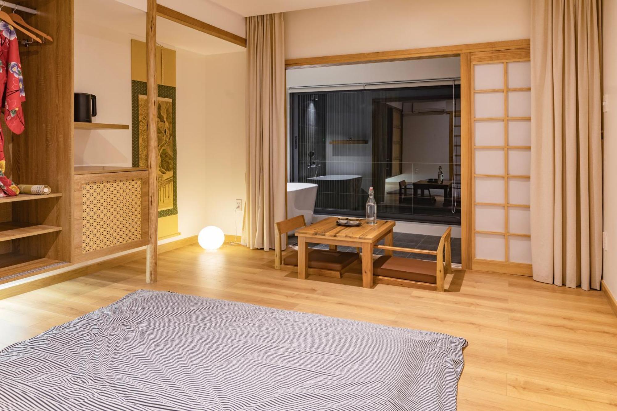 Hajime Homestay Hue Buitenkant foto